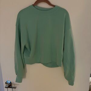 Lululemon softstreme cropped sweatshirt